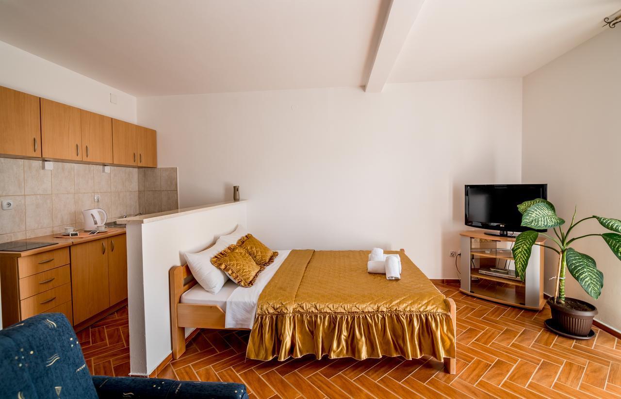 Bianca Apartments تْشيرسيك نوفي المظهر الخارجي الصورة