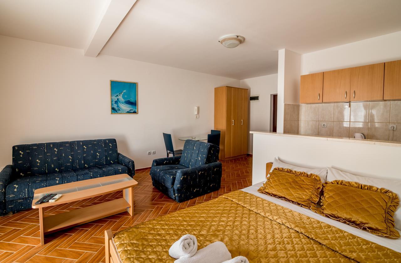 Bianca Apartments تْشيرسيك نوفي المظهر الخارجي الصورة